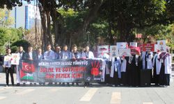 Adana'da hekimlerden Gazze için sessiz yürüyüş