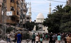 İşgalciler Gazze'de 100 vaizi şehit etti, bin camiyi yıktı