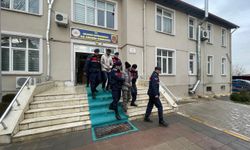 Kablo hırsızları suçüstü yakalandı