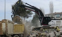Malatya'da depremden etkilenen binaların yıkım çalışmaları yüzde 81’e ulaştı
