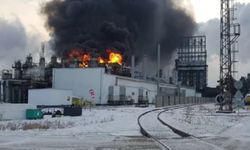 Rusya'da petrol rafinerisinde patlama