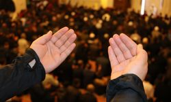 Berat Kandili bu gece idrak edilecek: Dualar Gazze'deki direniş için