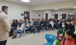 Gençler Miraç Kandilini kutladı