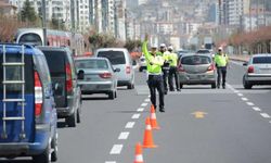 Ağır tonajlı araçların İstanbul ve Ankara'ya girişleri durduruldu