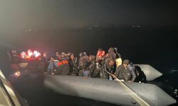 Balıkesir açıklarında 56 düzensiz göçmen yakalandı