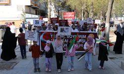 Hekimler ve sağlık çalışanları: Gazze'de bombalardan kurtulan insanlar açlık ve susuzluktan ölüme mahkum ediliyor