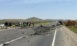 Şanlıurfa'da kamyonet ile otomobil çarpıştı: 4 ölü