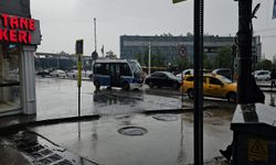 Bursa'da kısa süreli yağış havayı serinletti