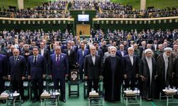 İran Cumhurbaşkanı Mesud Pezeşkiyan yemin ederek görevine başladı