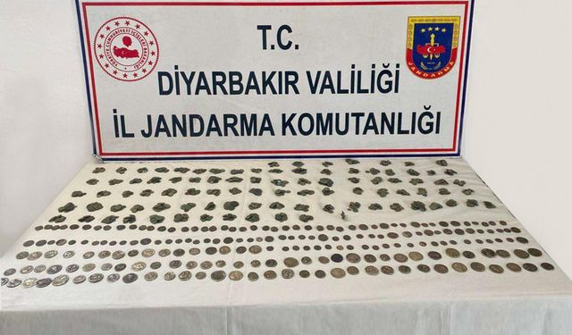 Tarihi eser kaçakçılığına darbe: 1119 sikke ele geçirildi