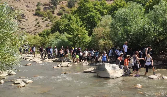 Doğaseverler Dabanak Yaylası’nda Doğa Yürüyüşü Yaptı