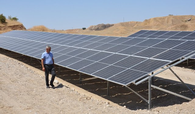 Batmanlı çiftçiler güneş enerjisiyle sulamayı tercih ediyor