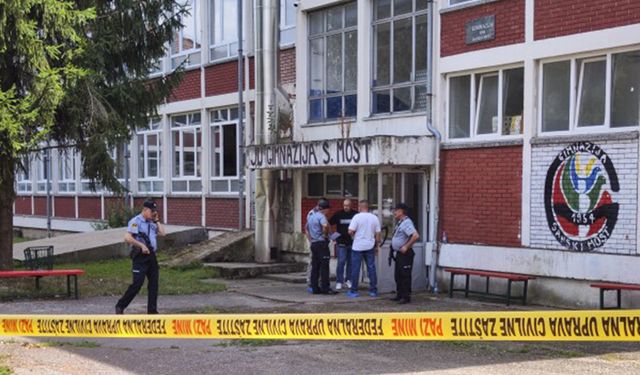 Bosna Hersek'te bir okulda silahlı saldırı: 3 ölü 