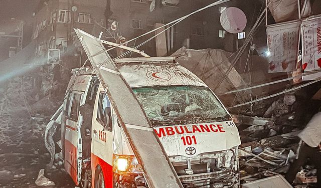 Gazze'de 885 sağlık çalışanı ve 289 insani yardım görevlisi katledildi