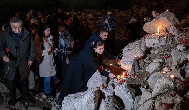 Diyarbakır’da 6 Şubat Deprem Şehitleri Üçüncü Yılında Anıldı