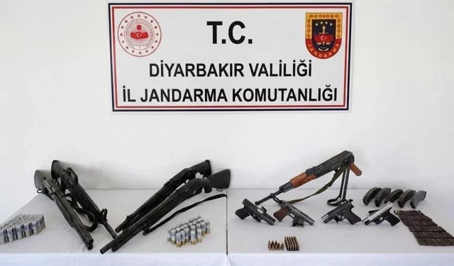 Diyarbakır’da Jandarma Operasyonu: Çok Sayıda Silah ve Mühimmat Ele Geçirildi