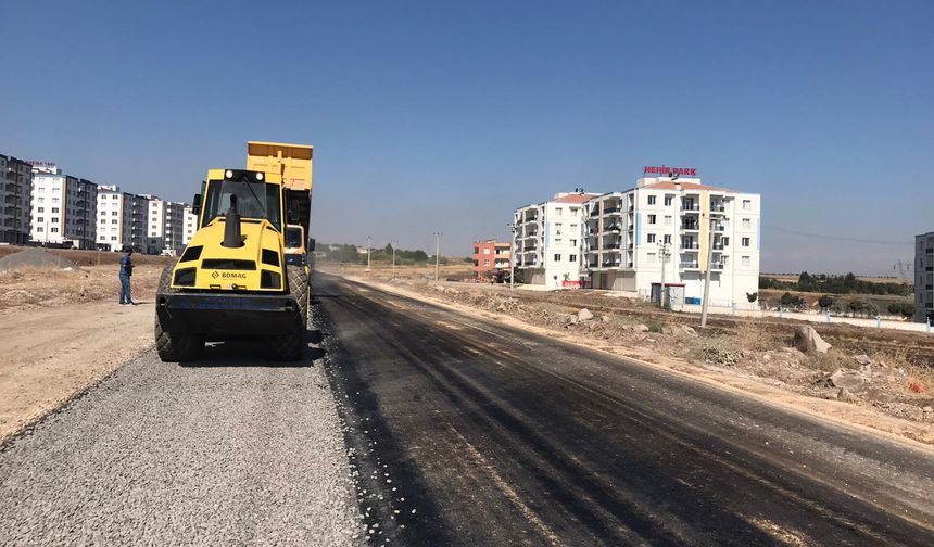 Diyarbakır’da kırsal mahalle yollarına asfalt