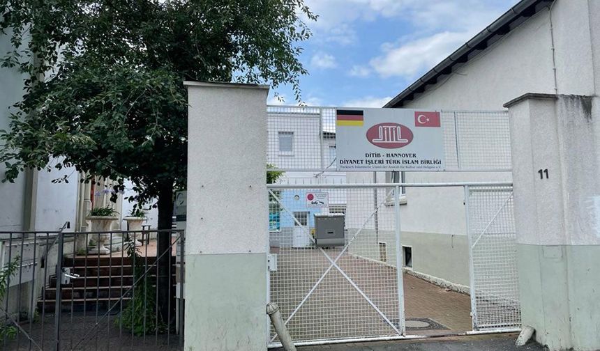 Hannover’de PKK’lılar camiye saldırdı