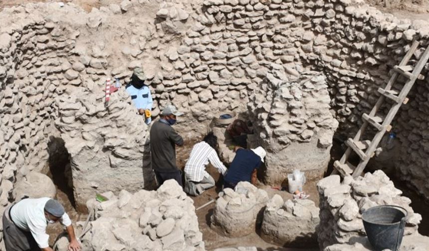 Eski Diyarbakır Cezaevi'nde Gre Fılla Höyüğü'nde bulunan 11 bin yıllık tarihi eserler sergilenecek