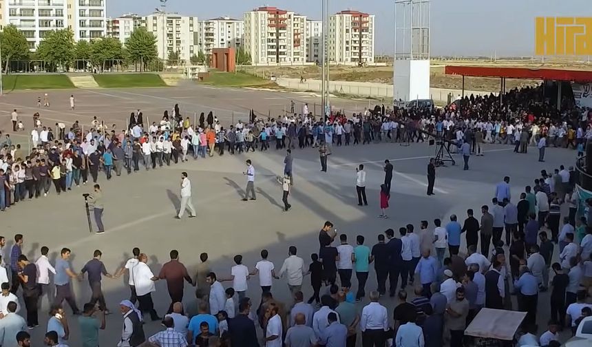 Düğünler, helal dairede yapıldığında evliliğin temeli de sağlam olur