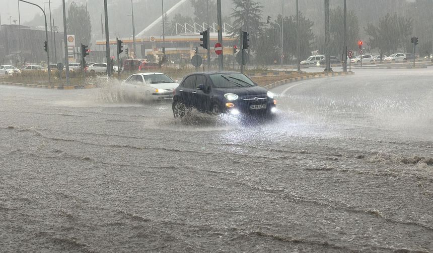 Diyarbakır’da Sağanak, Fırtına ve Kar Uyarısı: Zorlu 48 Saat Başlıyor