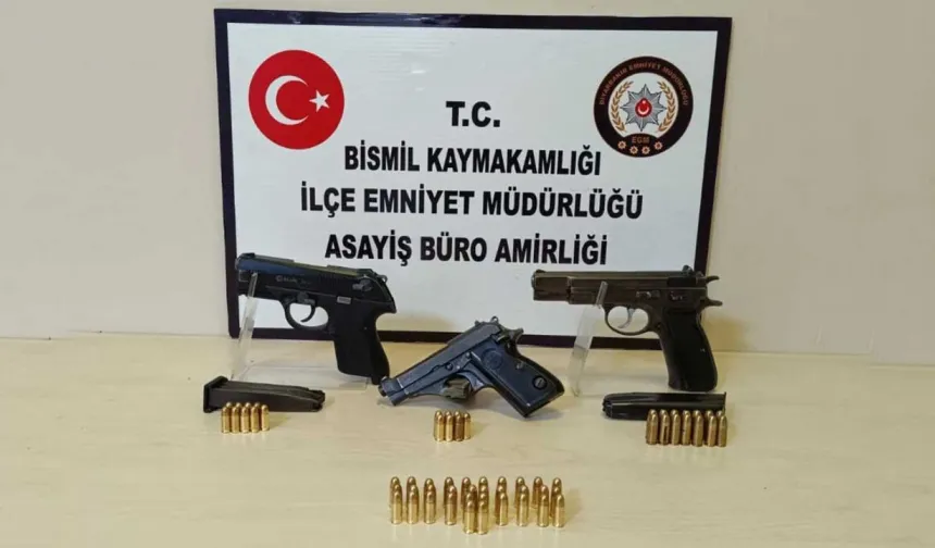 Diyarbakır'da Silah Operasyonu: 3 Tabanca Ele Geçirildi, 7 Şüpheliye İşlem