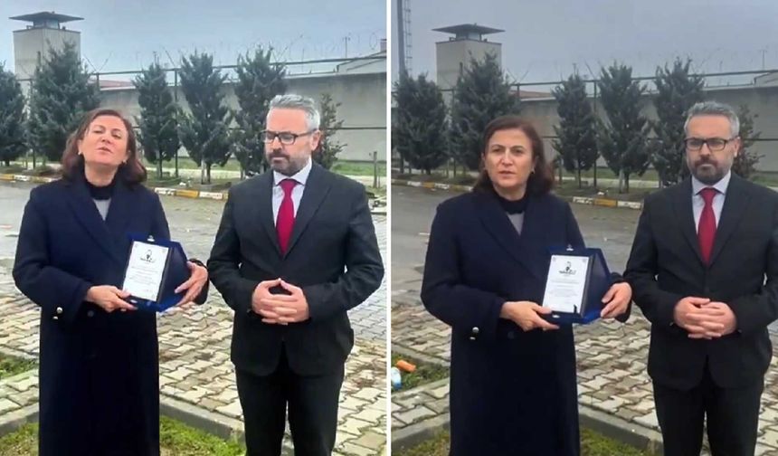 Tahir Elçi Vakfı’ndan Osman Kavala’ya Ödül